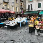 L' Arcata A Montesanto Nápoles