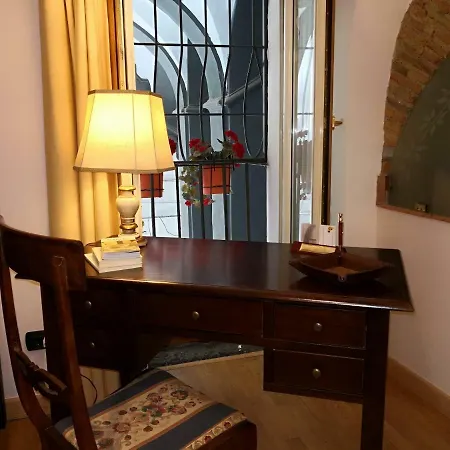 L' Arcata A Montesanto Tatil Evi Napoli